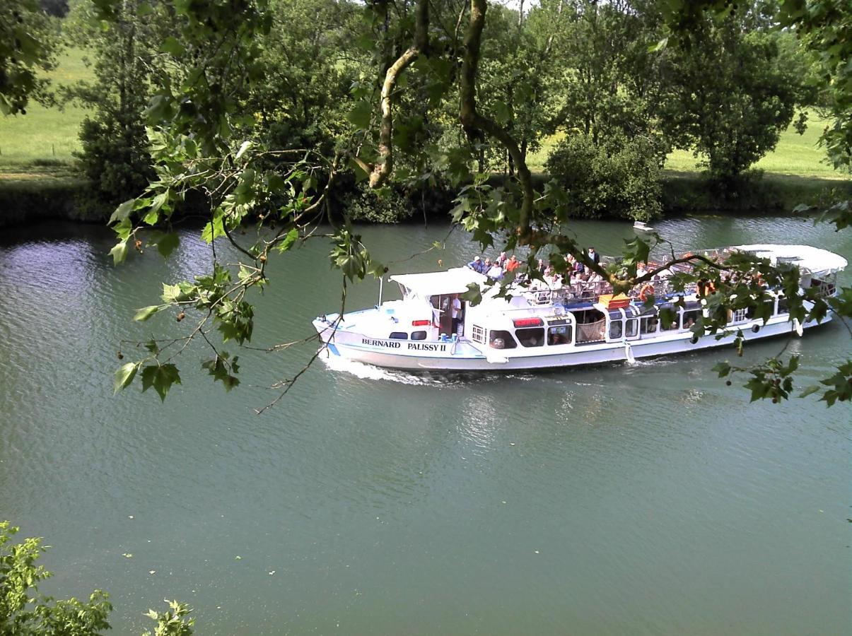 Camping Belle Riviere Chaniers Eksteriør billede