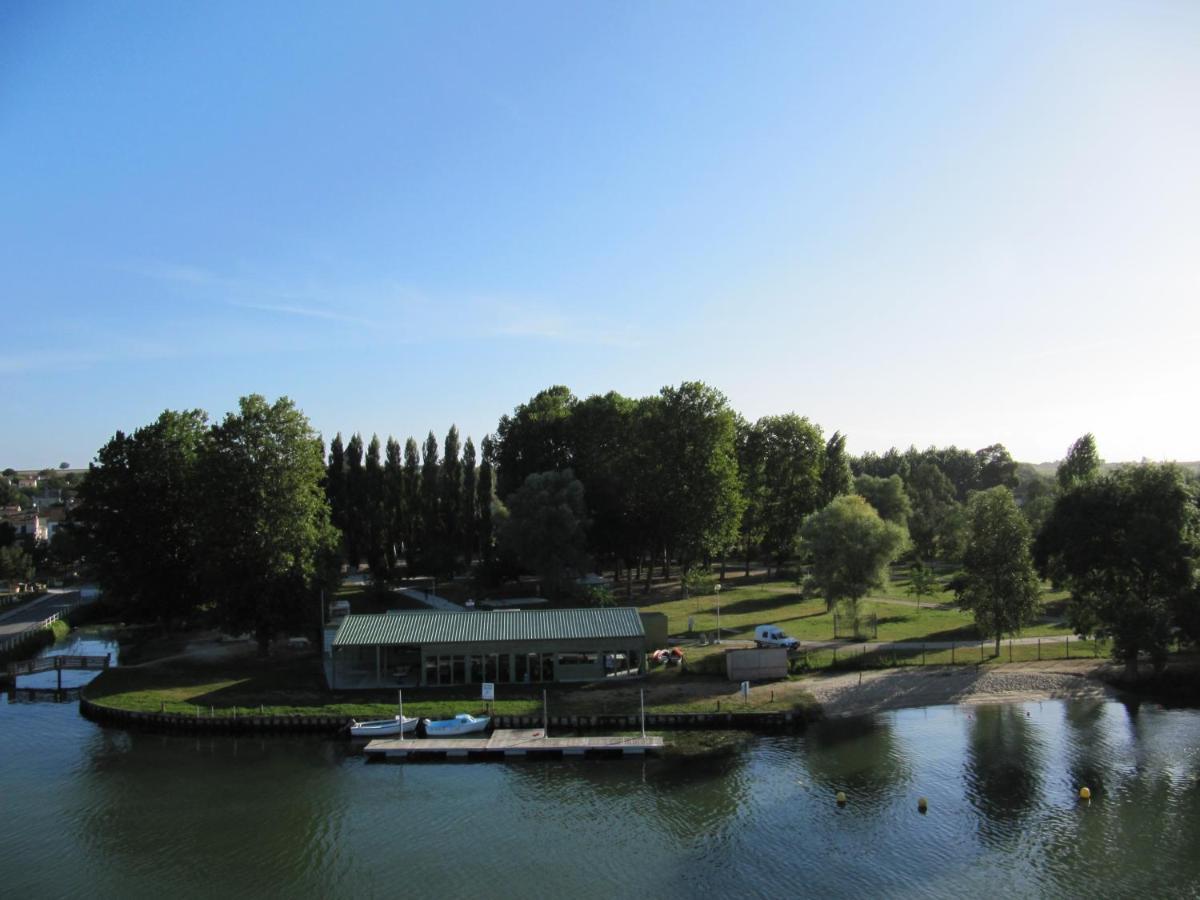 Camping Belle Riviere Chaniers Eksteriør billede