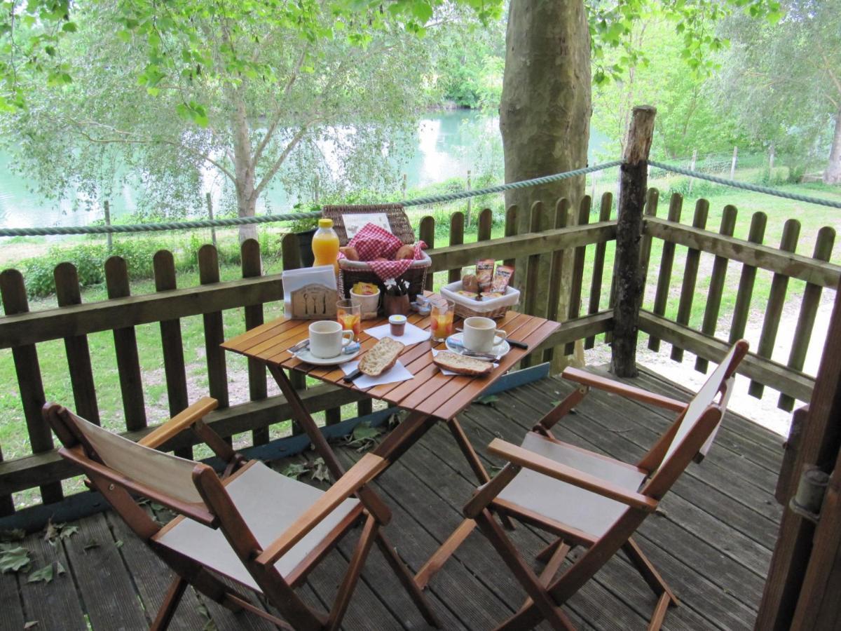 Camping Belle Riviere Chaniers Eksteriør billede