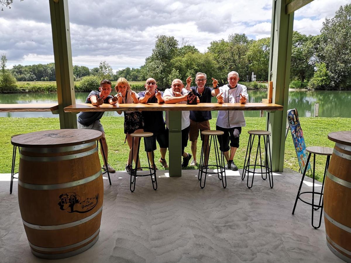 Camping Belle Riviere Chaniers Eksteriør billede