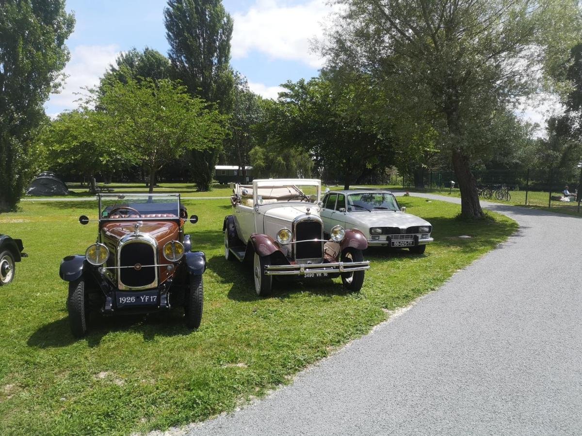 Camping Belle Riviere Chaniers Eksteriør billede