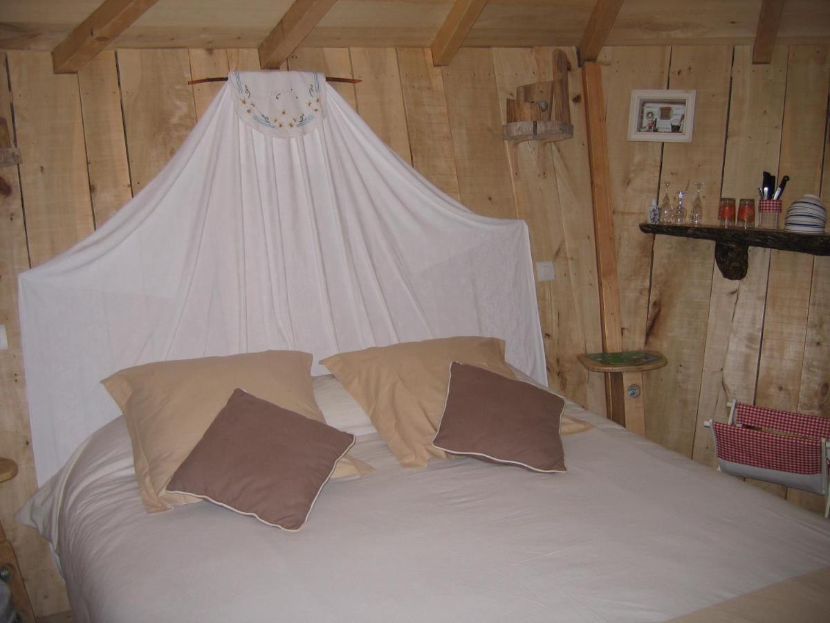 Camping Belle Riviere Chaniers Eksteriør billede