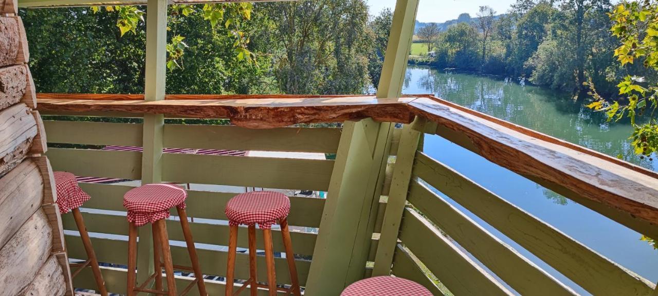 Camping Belle Riviere Chaniers Eksteriør billede